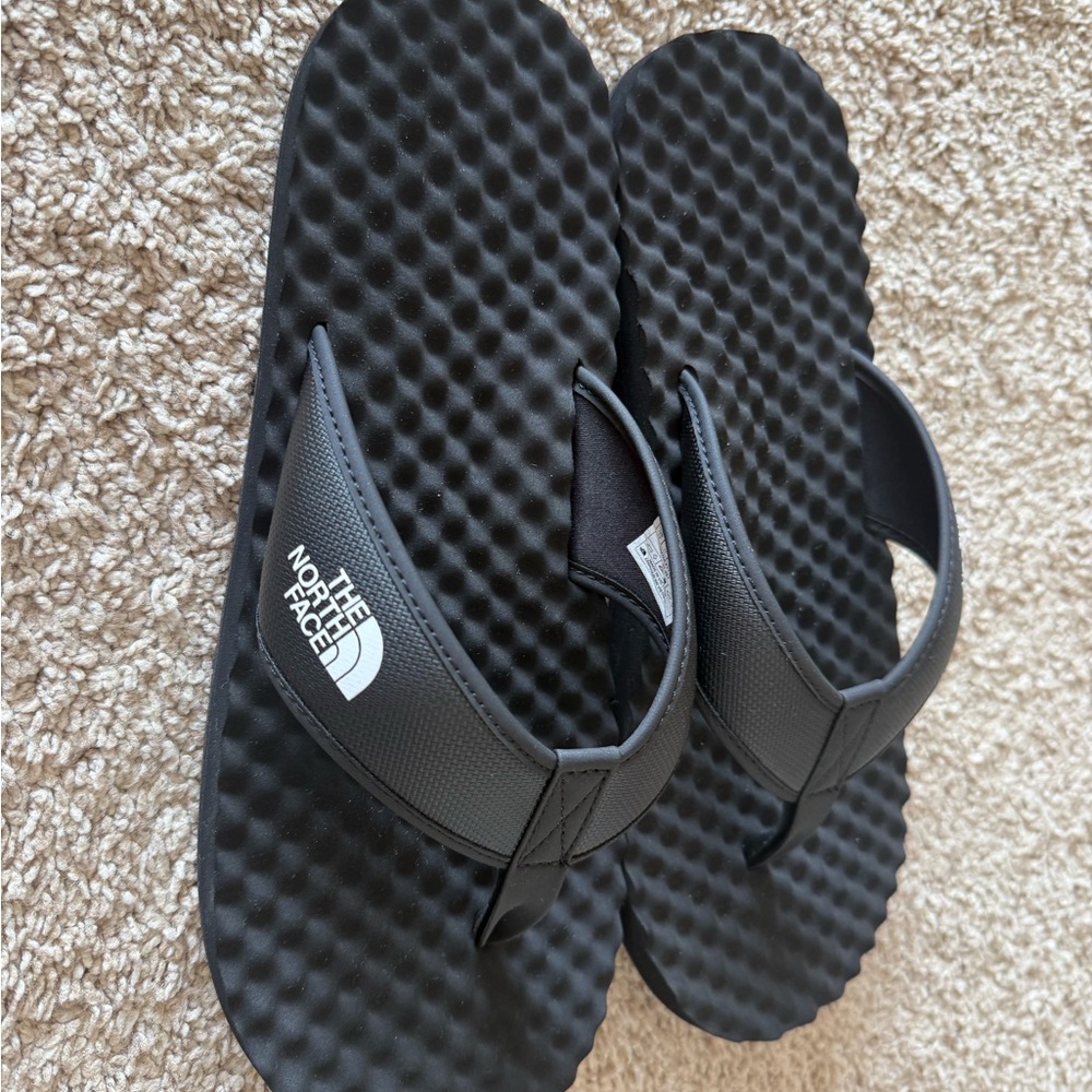 The North Face Black Textured Sandals